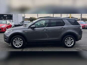 Used Land Rover Discovery Sport 2016 for sale - 75966735: Photo