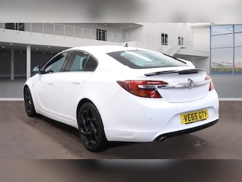 Used Vauxhall Insignia 2015 for sale - 76986131: Photo