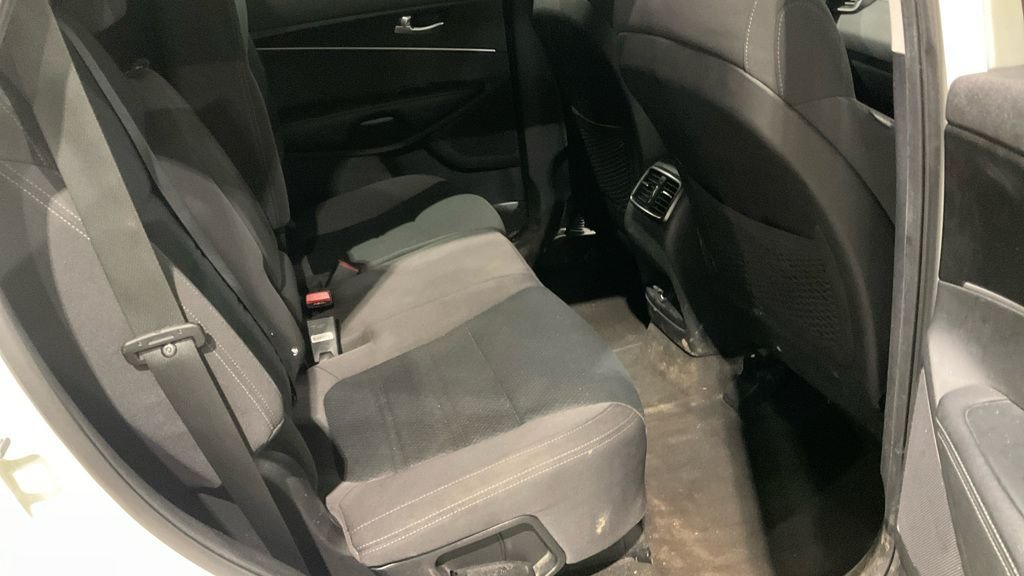 Used Kia Sorento 2017 for sale - 77360231: Photo 20