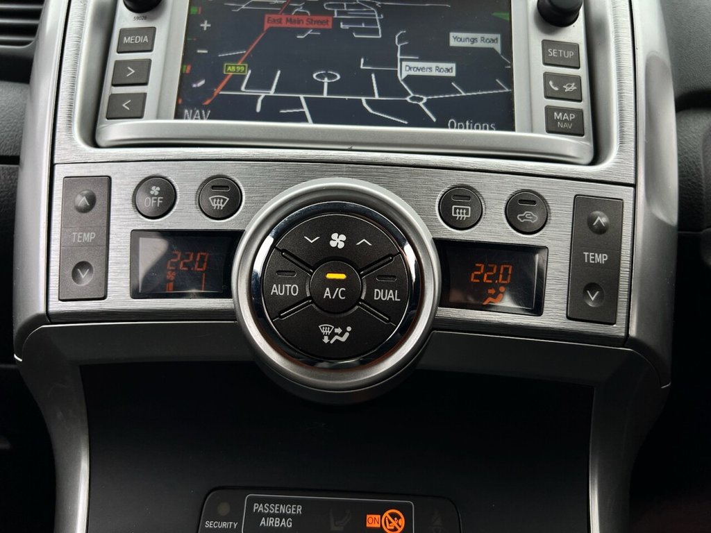 Used Toyota Verso 2012 for sale - 76496065: Photo 16