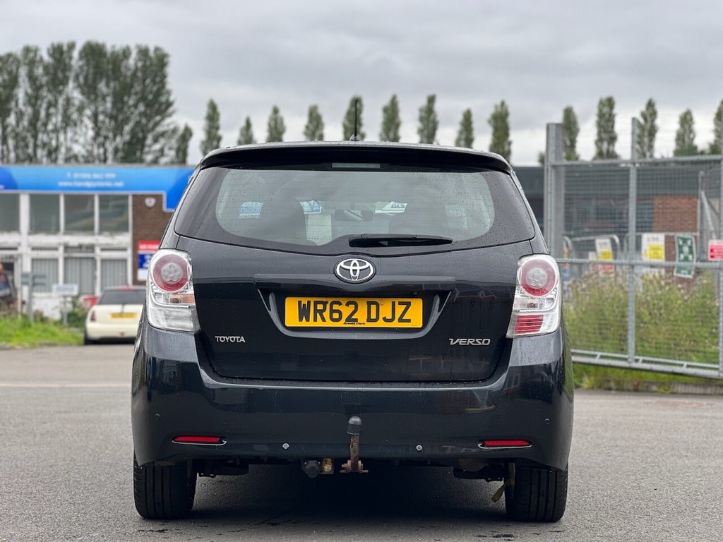 Used Toyota Verso 2012 for sale - 76496065: Photo 4