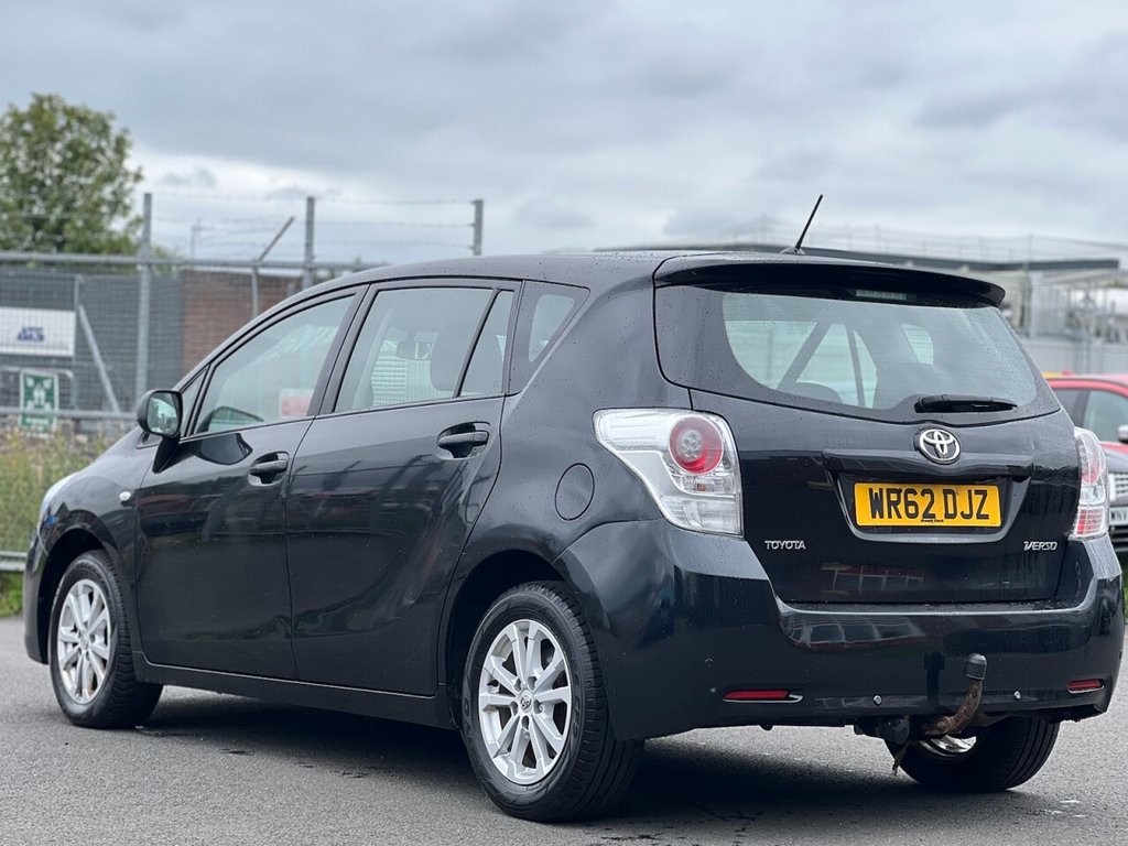 Used Toyota Verso 2012 for sale - 76496065: Photo 5