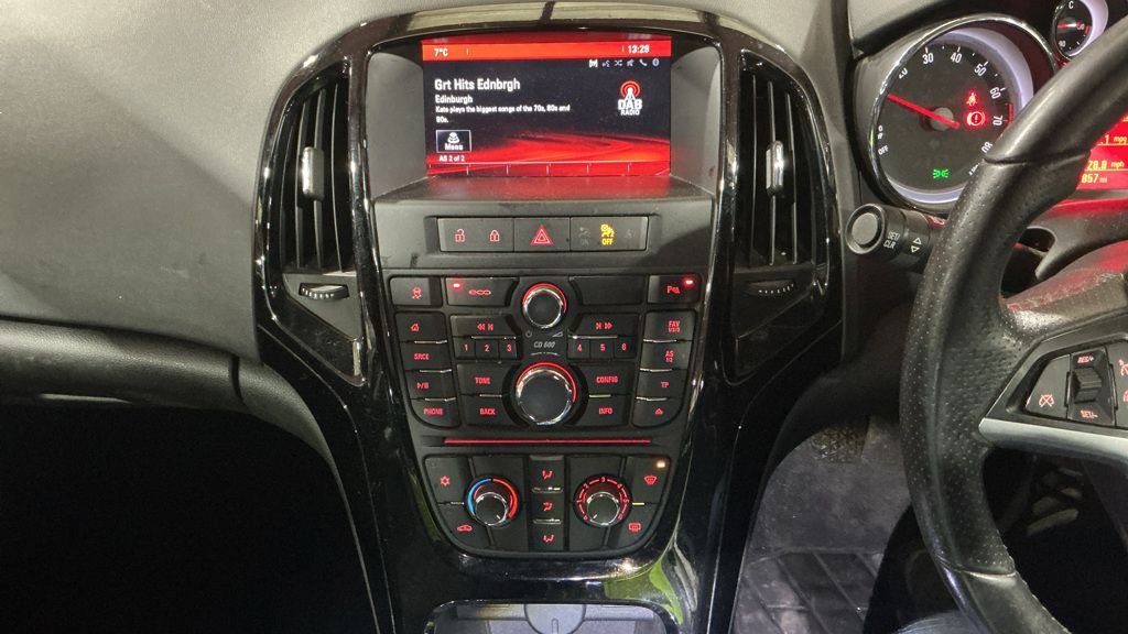 Used Vauxhall Astra GTC 2016 for sale - 77525854: Photo 17