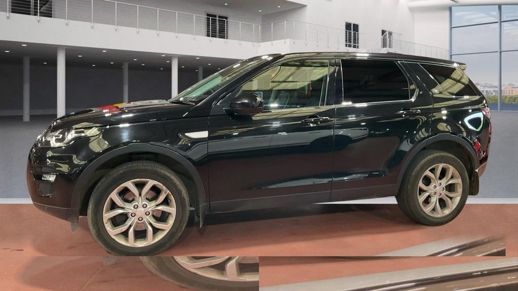 Used Land Rover Discovery Sport 2018 for sale - 78022067: Photo 12