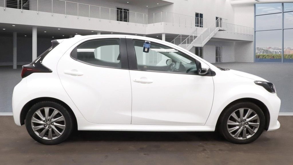 Used Toyota Yaris 2022 for sale - 77302550: Photo 11