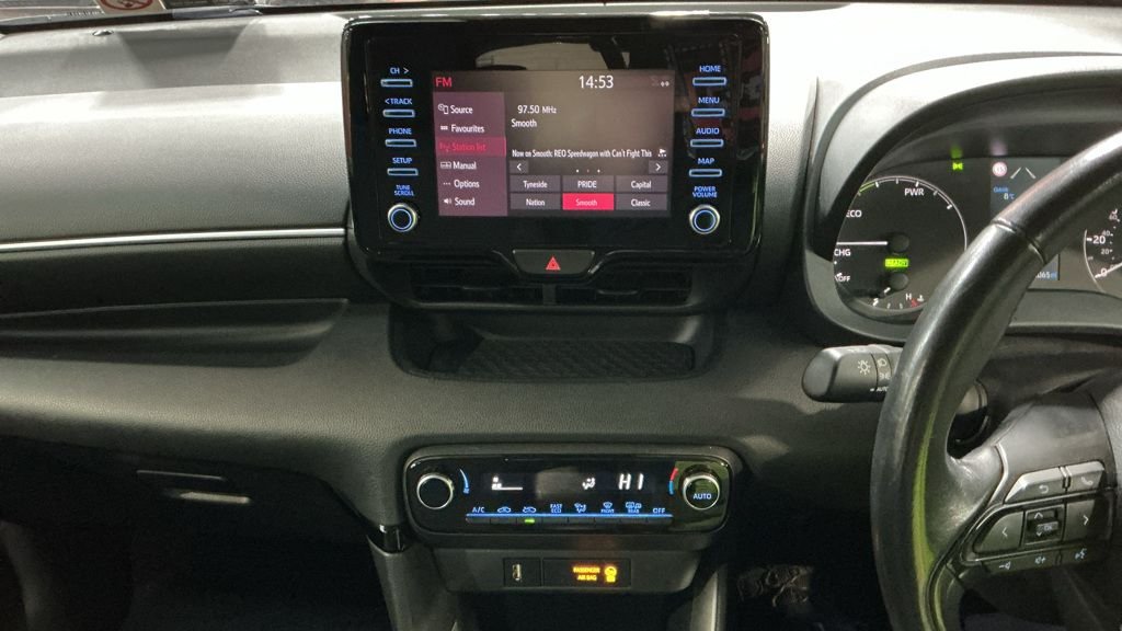 Used Toyota Yaris 2022 for sale - 77302550: Photo 17