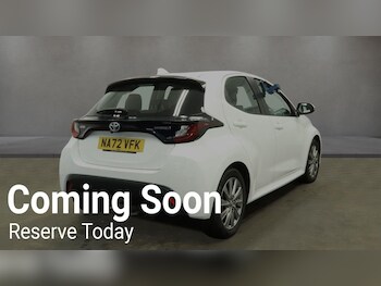 Used Toyota Yaris 2022 for sale - 77302550: Photo