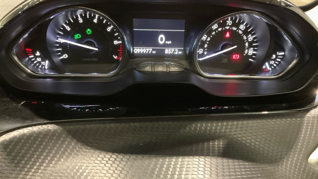 Used Peugeot 2008 2019 for sale - 76773049: Photo 10