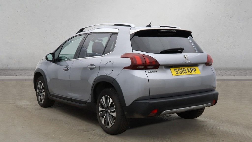 Used Peugeot 2008 2019 for sale - 76773049: Photo 3
