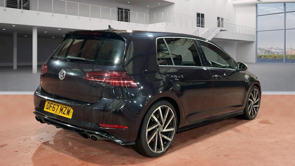 Used Volkswagen Golf 2018 for sale - 77680802: Photo 10