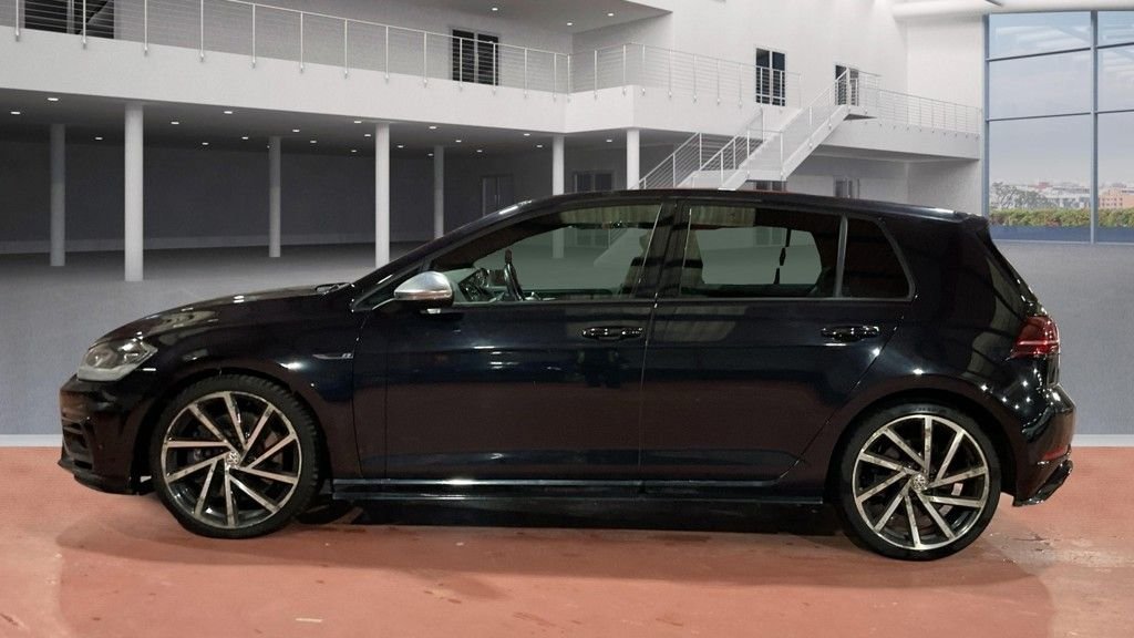 Used Volkswagen Golf 2018 for sale - 77680802: Photo 12