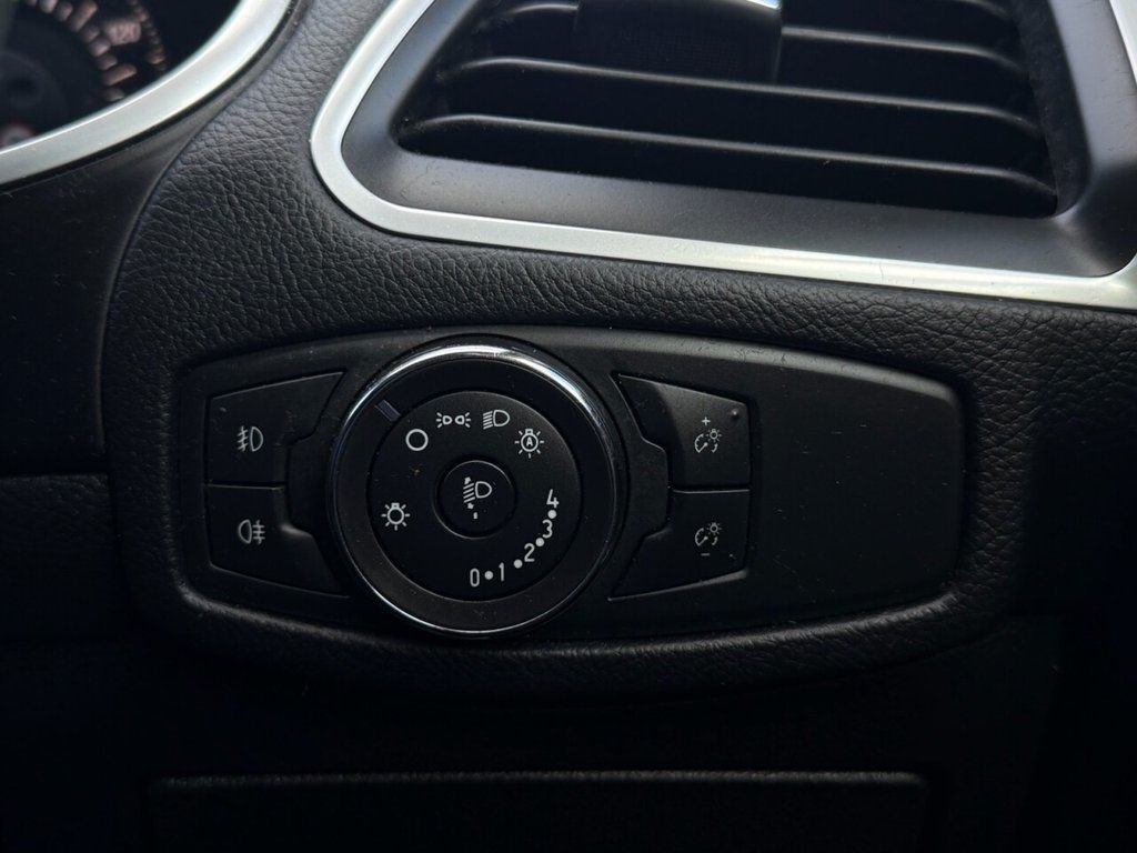 Used Ford S-Max 2016 for sale - 77919850: Photo 11