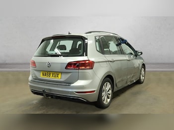 Used Volkswagen Golf SV 2018 for sale - 77995339: Photo