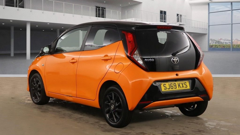 Used Toyota AYGO 2019 for sale - 78030700: Photo 2