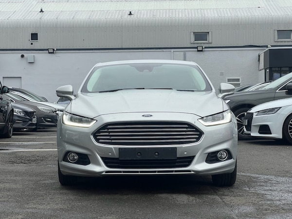 Used Ford Mondeo 2015 for sale - 76111856: Photo 2