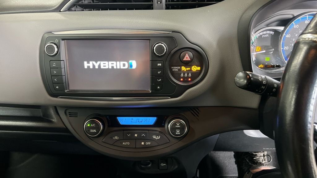 Used Toyota Yaris 2016 for sale - 77397306: Photo 23