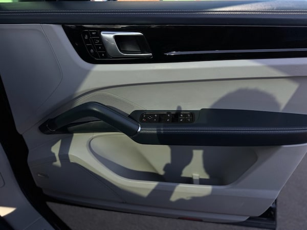 Used Porsche Cayenne 2020 for sale - 74494462: Photo 25