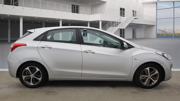 Used Hyundai i30 2015 for sale - 76132203: Photo 3