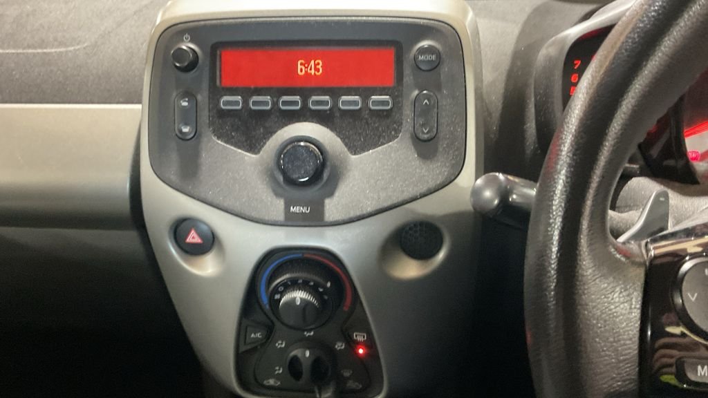 Used Toyota AYGO 2018 for sale - 77748907: Photo 12