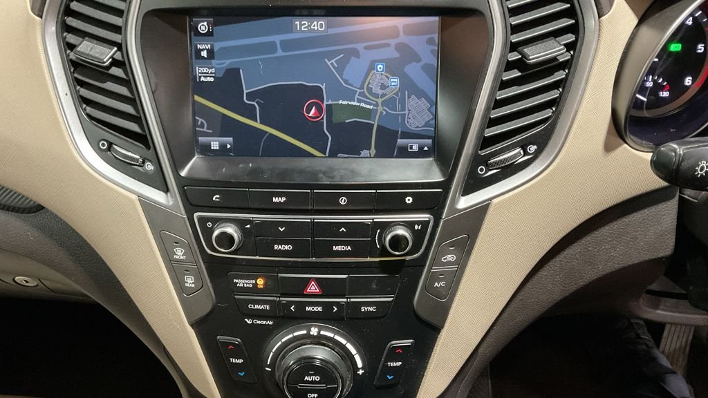 Used Hyundai Santa Fe 2016 for sale - 77680517: Photo 11