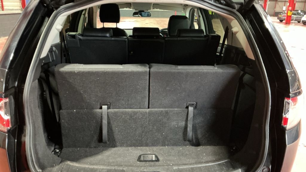 Used Land Rover Discovery Sport 2018 for sale - 76610291: Photo 15