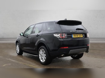 Used Land Rover Discovery Sport 2018 for sale - 76610291: Photo