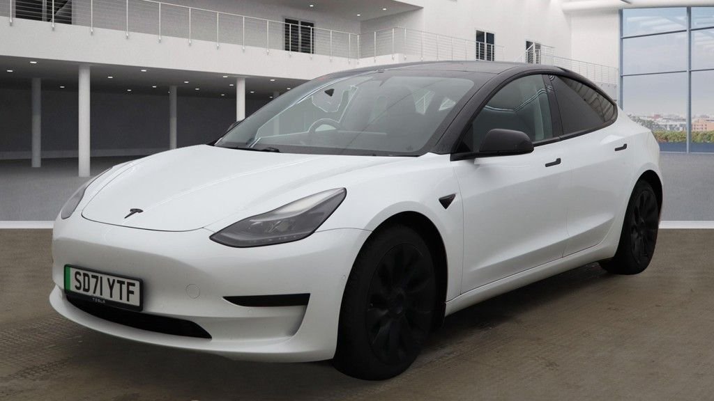 Used Tesla Model 3 2021 for sale - 76356983: Photo 2