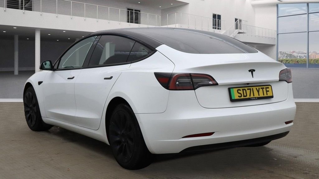 Used Tesla Model 3 2021 for sale - 76356983: Photo 3