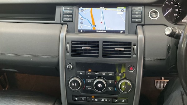 Used Land Rover Discovery Sport 2018 for sale - 76139874: Photo 11