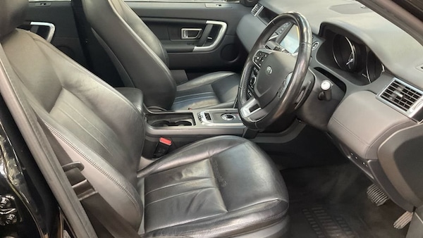 Used Land Rover Discovery Sport 2018 for sale - 76139874: Photo 9