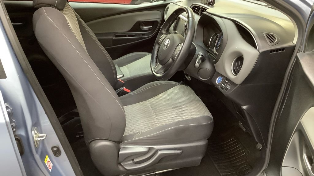 Used Toyota Yaris 2015 for sale - 76731191: Photo 21