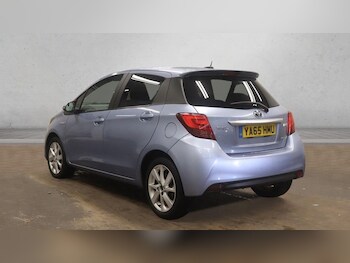 Used Toyota Yaris 2015 for sale - 76731191: Photo