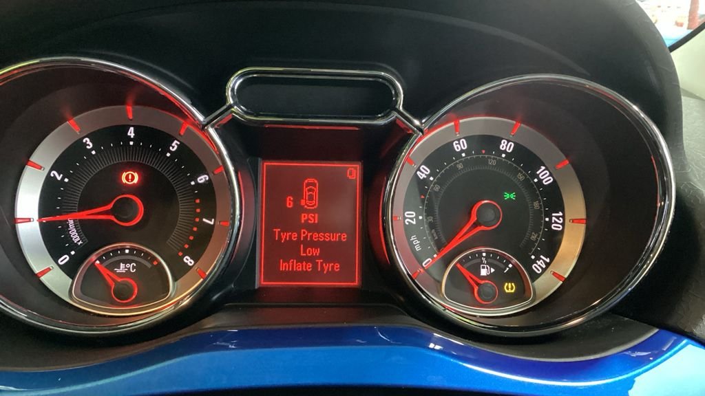 Used Vauxhall ADAM 2018 for sale - 77065026: Photo 10