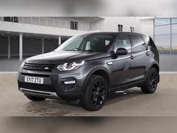 Used Land Rover Discovery Sport 2017 for sale - 76487003: Photo