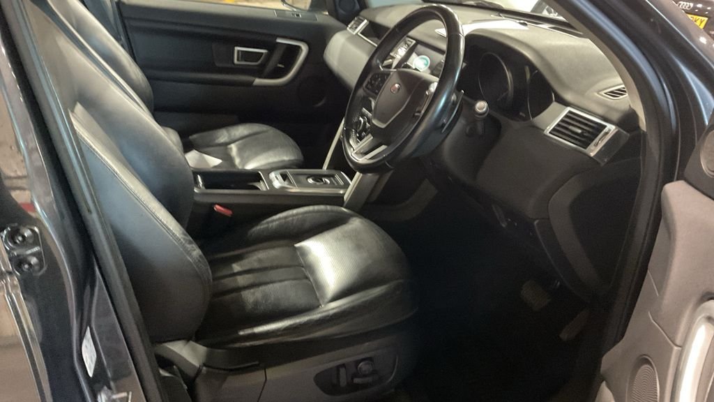 Used Land Rover Discovery Sport 2017 for sale - 76487003: Photo 9