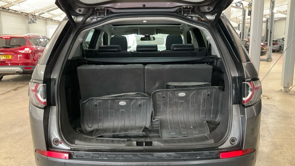 Used Land Rover Discovery Sport 2017 for sale - 76389807: Photo 7