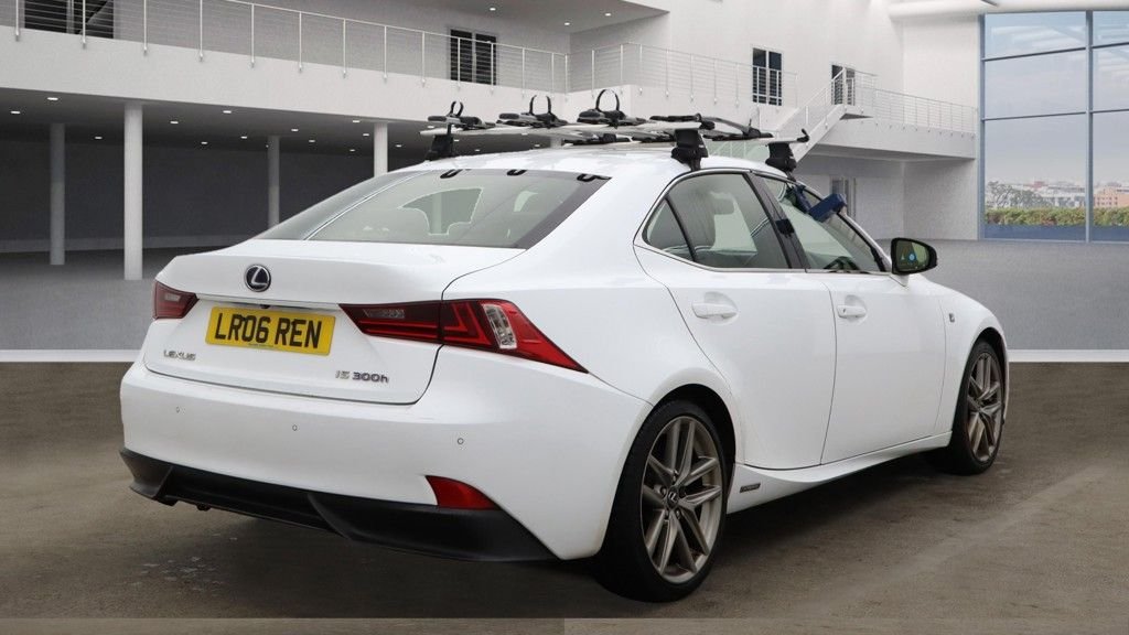 Used Lexus IS 2014 for sale - 76406636: Photo 4