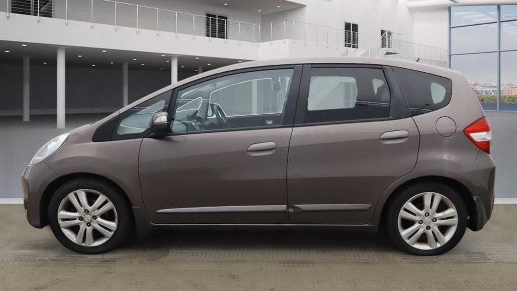Used Honda Jazz 2012 for sale - 76086399: Photo 6