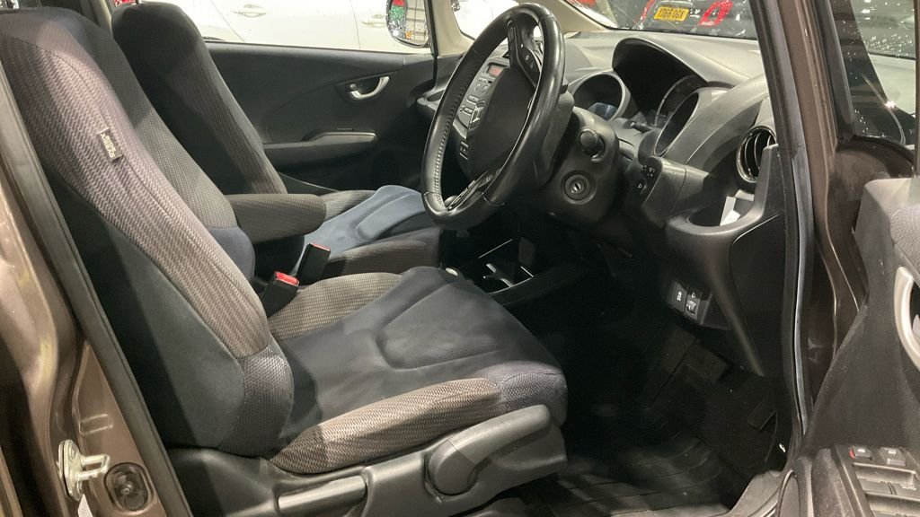 Used Honda Jazz 2012 for sale - 76086399: Photo 8