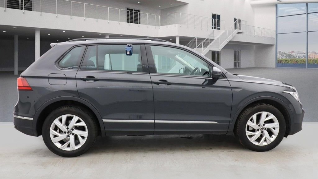 Used Volkswagen Tiguan 2023 for sale - 77231971: Photo 17