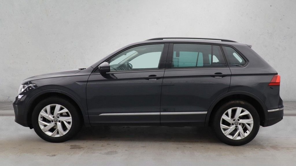 Used Volkswagen Tiguan 2023 for sale - 77231971: Photo 6