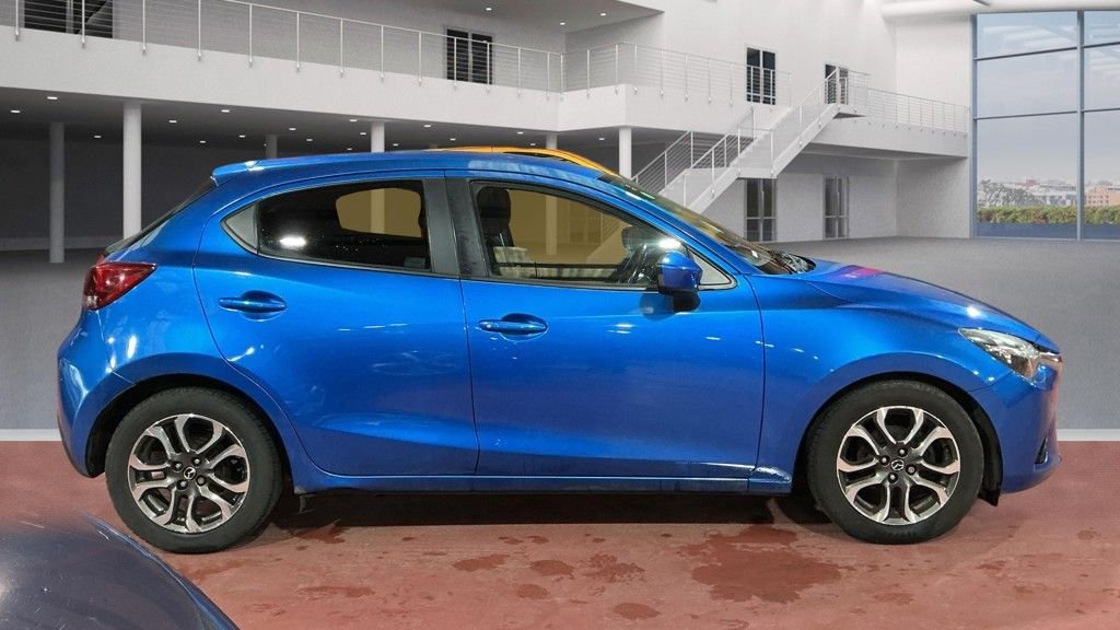 Used Mazda Mazda2 2015 for sale - 77477593: Photo 5