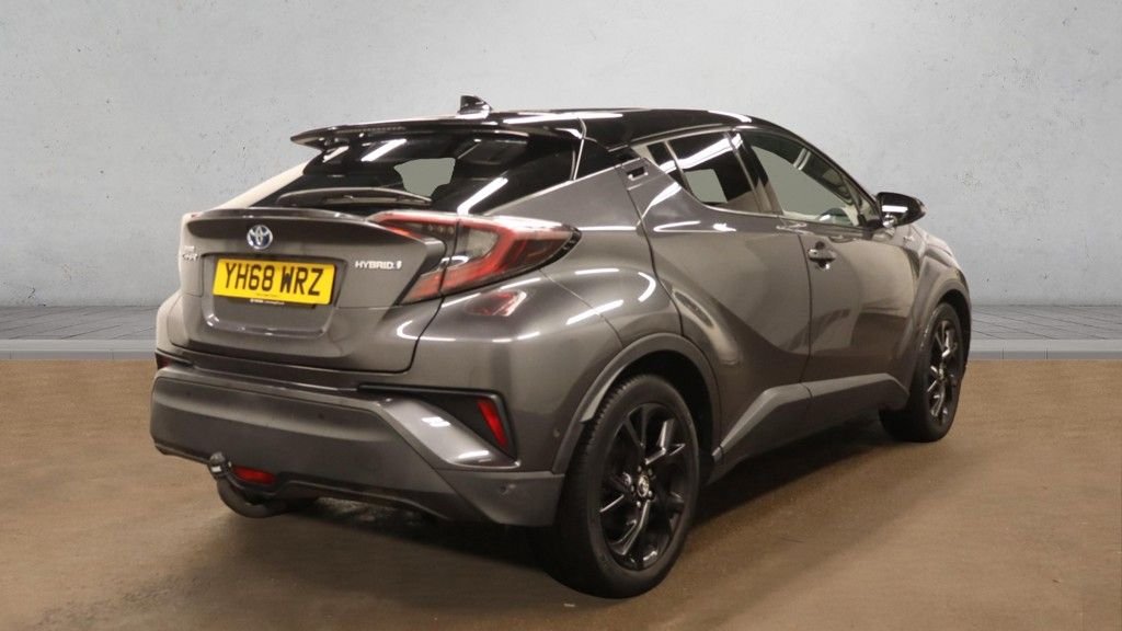 Used Toyota C-HR 2018 for sale - 77315960: Photo 4