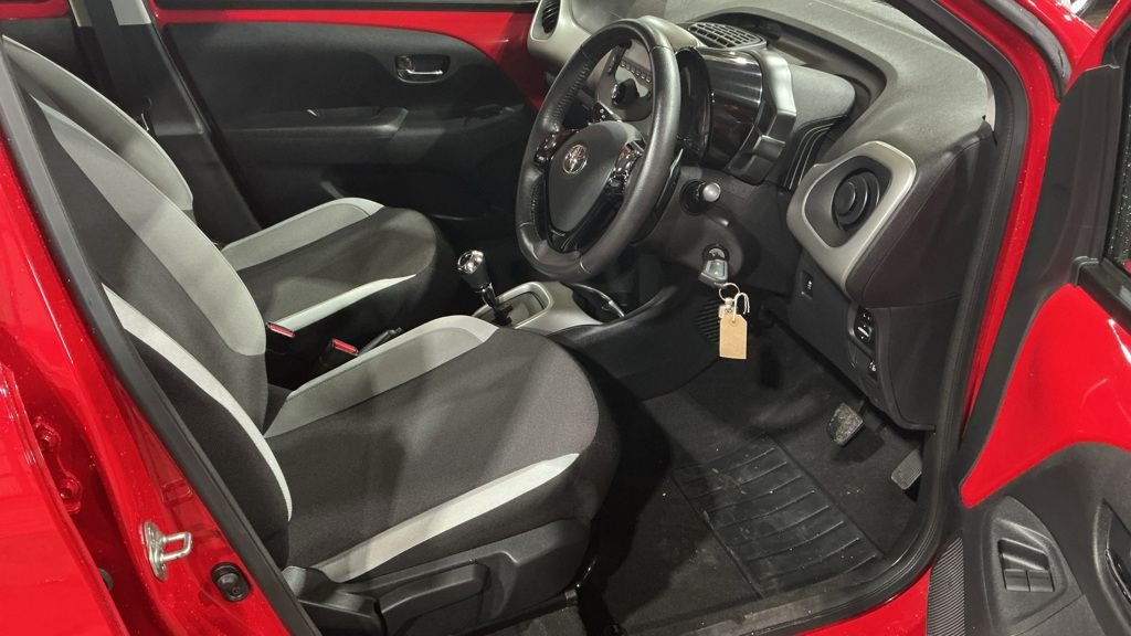 Used Toyota AYGO 2017 for sale - 78154247: Photo 8