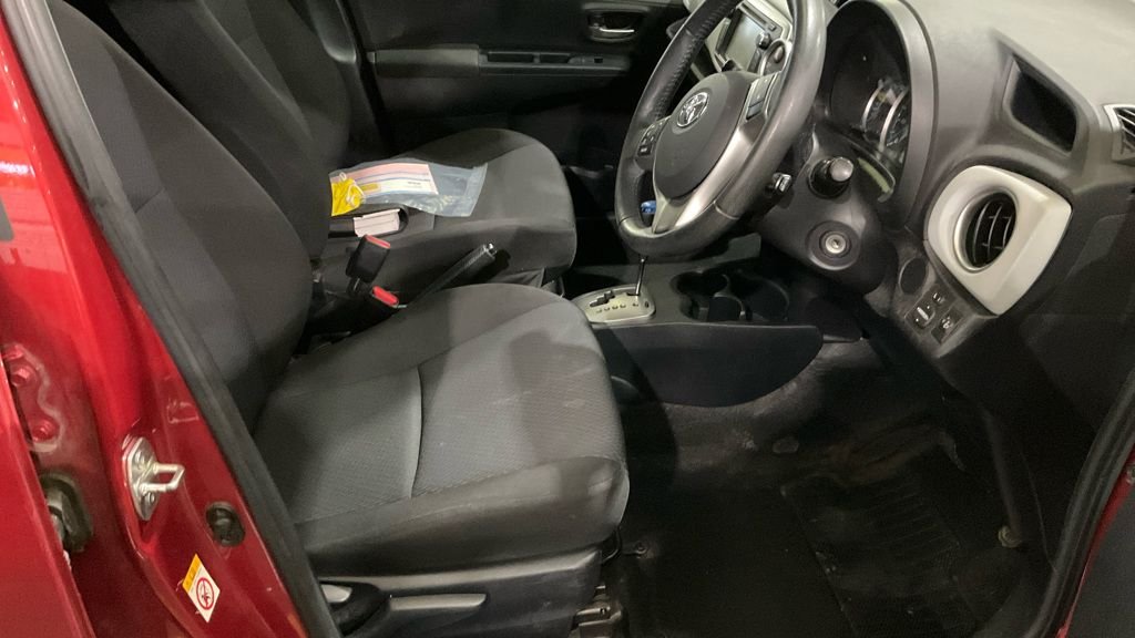 Used Toyota Yaris 2014 for sale - 77572218: Photo 10