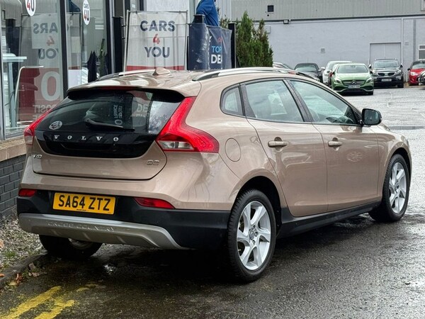 Used Volvo V40 Cross Country 2014 for sale - 75473475: Photo 2