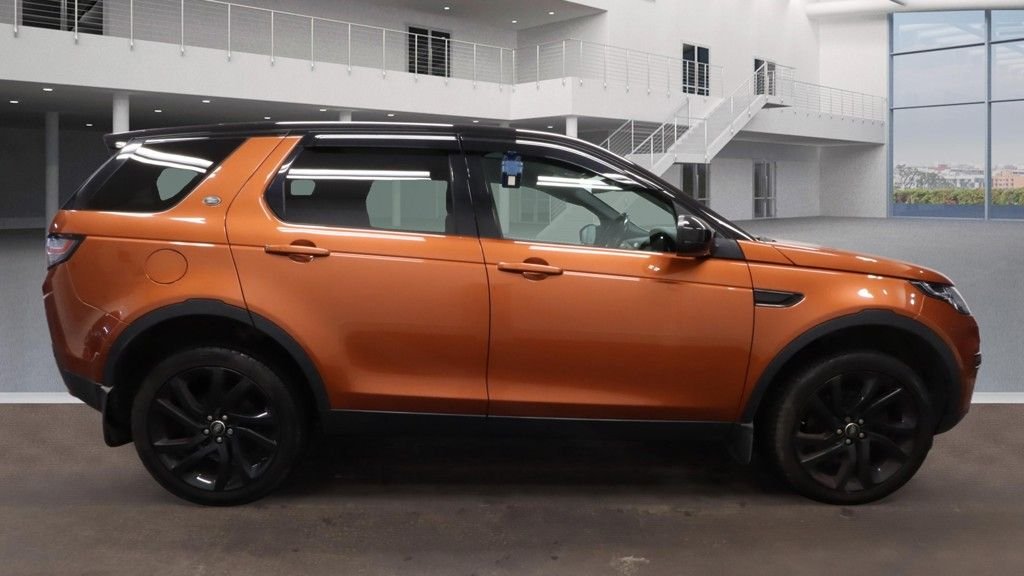 Used Land Rover Discovery Sport 2017 for sale - 76953991: Photo 17