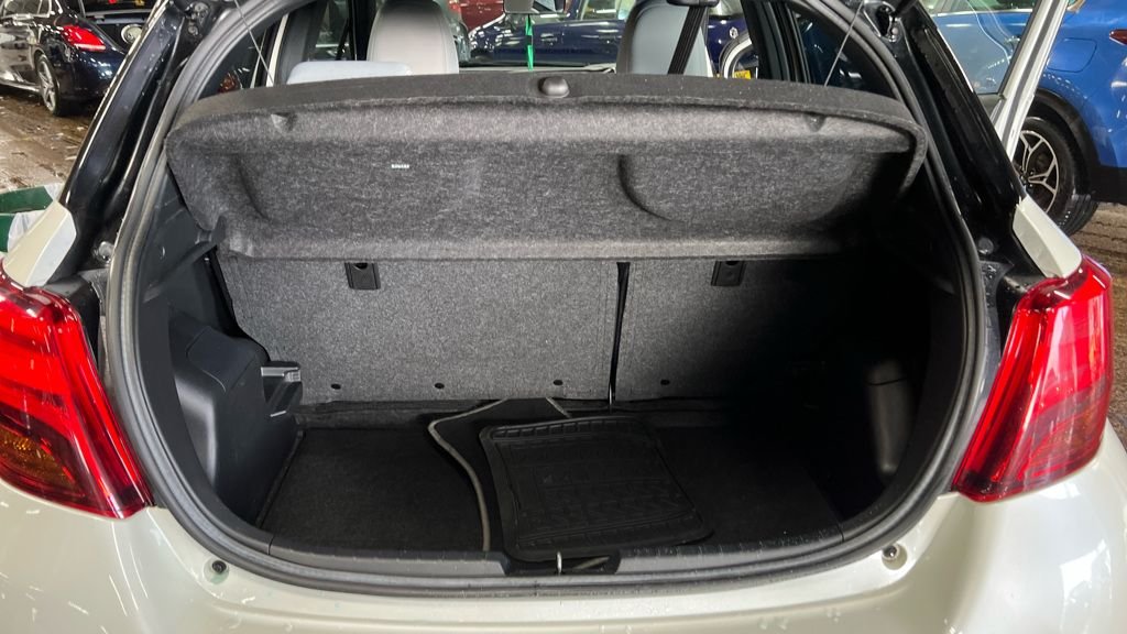 Used Toyota Yaris 2016 for sale - 77806427: Photo 13