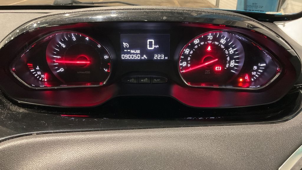 Used Peugeot 208 2012 for sale - 76496046: Photo 11