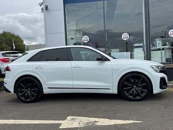 Used Audi Q8 2025 for sale - 75875625: Photo